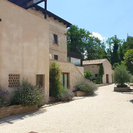 Appartamento One Bedroom With Shared Pool And Wifi At