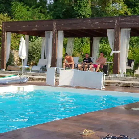 One Bedroom With Shared Pool And Wifi At * Montalto delle Marche