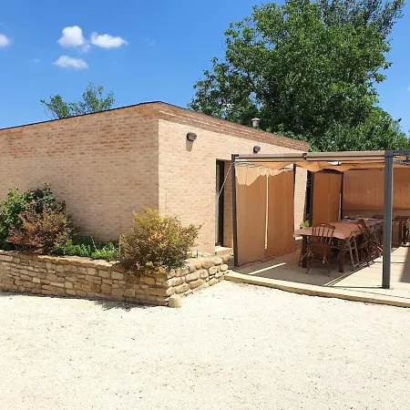 Appartamento One Bedroom With Shared Pool And Wifi At *